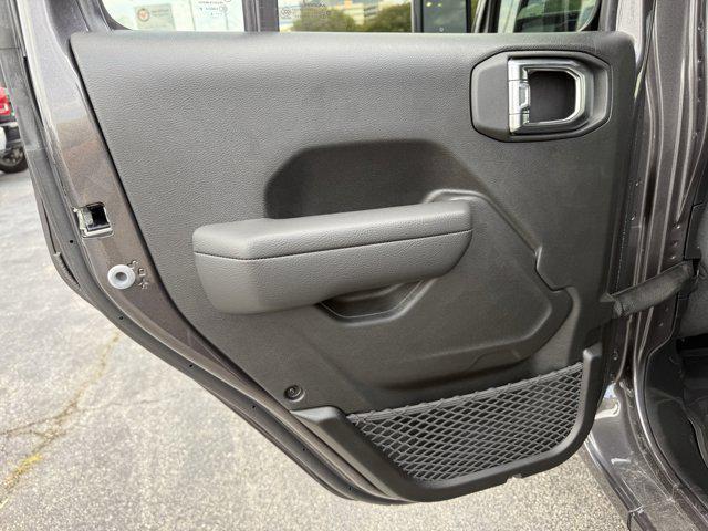 new 2025 Jeep Wrangler car, priced at $36,766