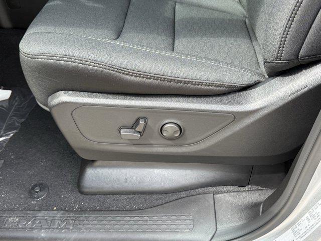 new 2025 Ram 1500 car, priced at $46,363