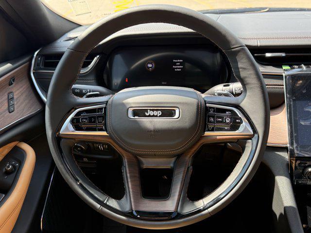new 2025 Jeep Grand Cherokee car, priced at $54,114