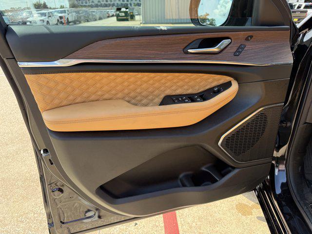 new 2025 Jeep Grand Cherokee car, priced at $54,114