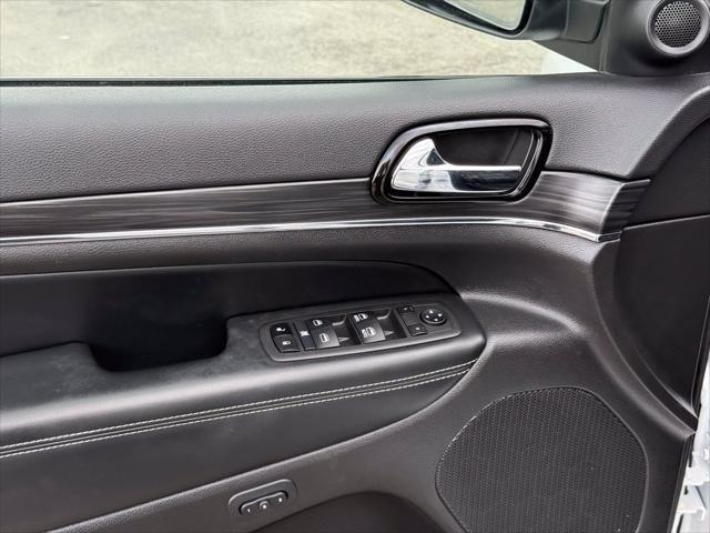 used 2021 Jeep Grand Cherokee car, priced at $32,500