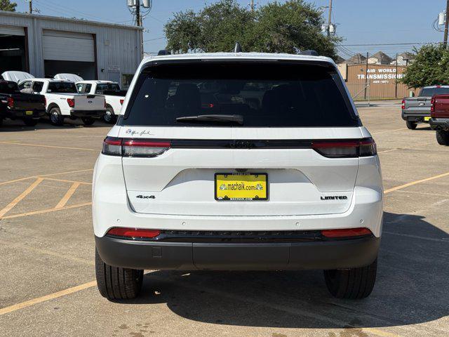 new 2025 Jeep Grand Cherokee car, priced at $42,124