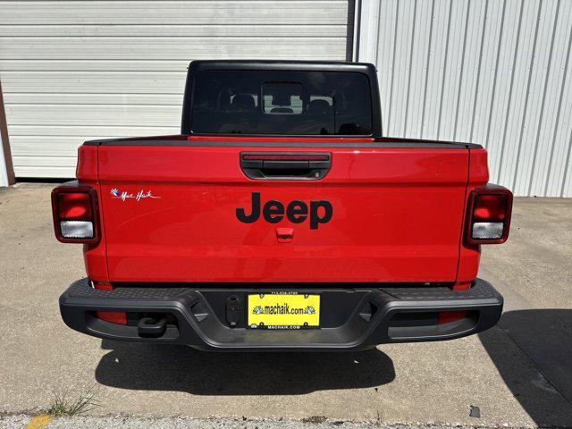 new 2024 Jeep Gladiator car, priced at $33,130