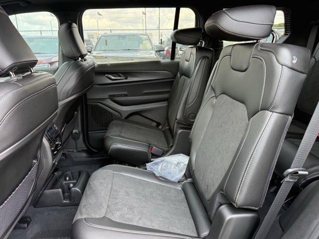 new 2025 Jeep Grand Cherokee L car, priced at $39,385
