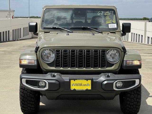 new 2025 Jeep Gladiator car, priced at $37,950