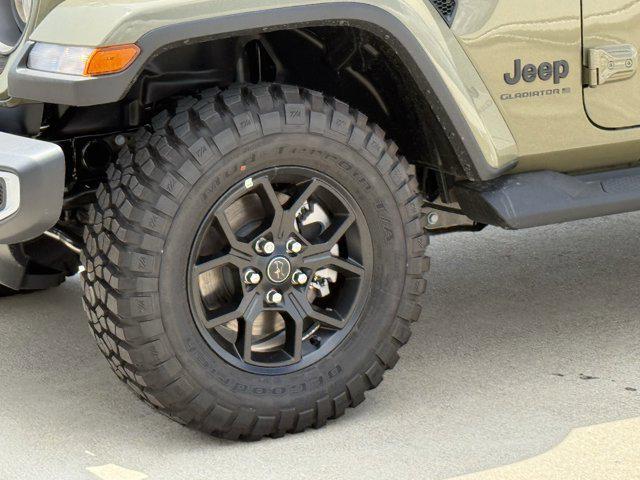new 2025 Jeep Gladiator car, priced at $37,950