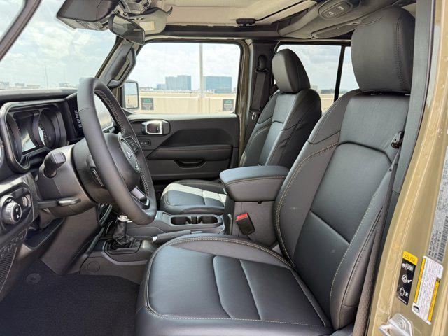 new 2025 Jeep Gladiator car, priced at $37,950