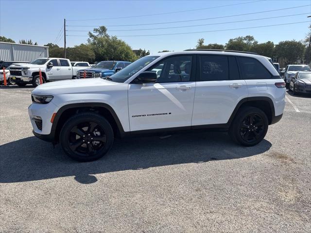 used 2023 Jeep Grand Cherokee car, priced at $33,000