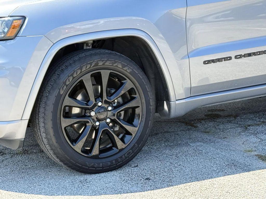 used 2018 Jeep Grand Cherokee car, priced at $17,250