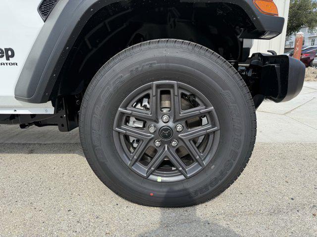 new 2025 Jeep Gladiator car, priced at $35,640