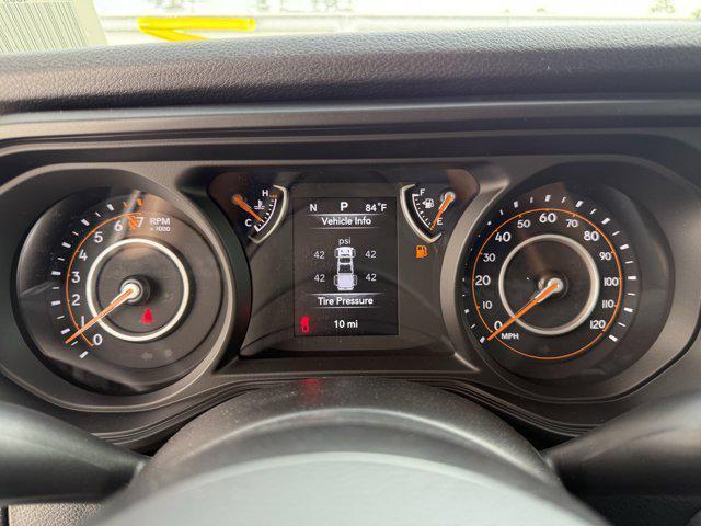 new 2025 Jeep Gladiator car, priced at $35,640