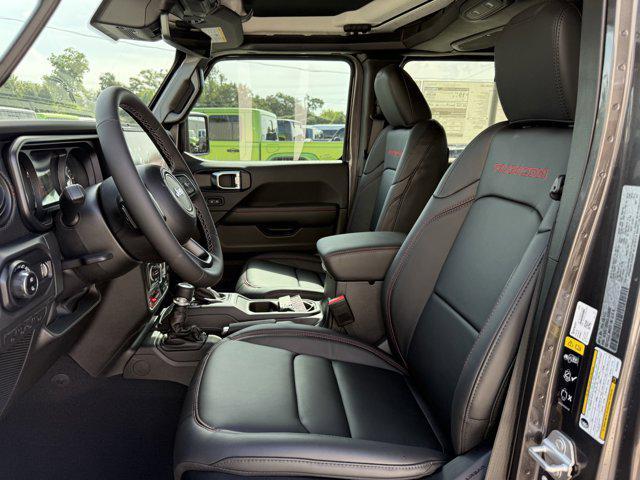 new 2025 Jeep Gladiator car, priced at $47,167
