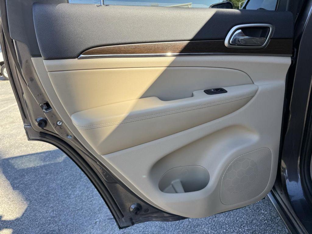 used 2015 Jeep Grand Cherokee car, priced at $13,500