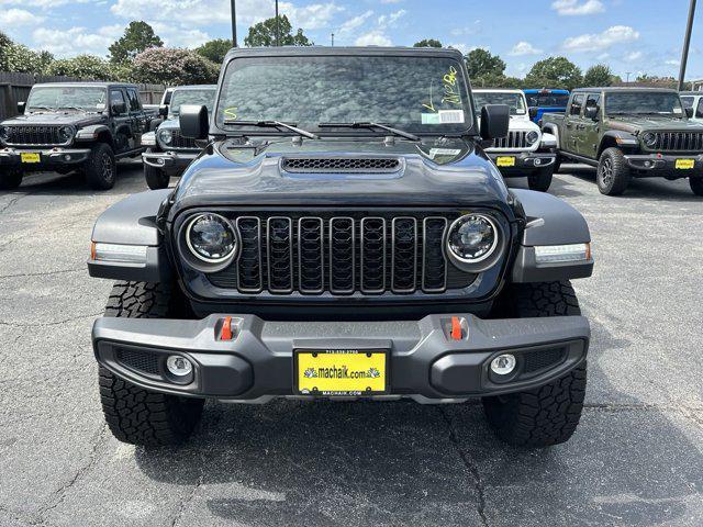 new 2024 Jeep Gladiator car, priced at $44,620