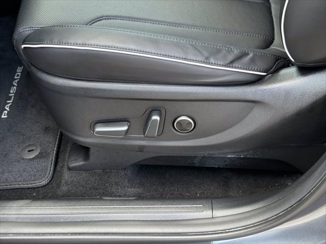 used 2024 Hyundai Palisade car, priced at $36,700