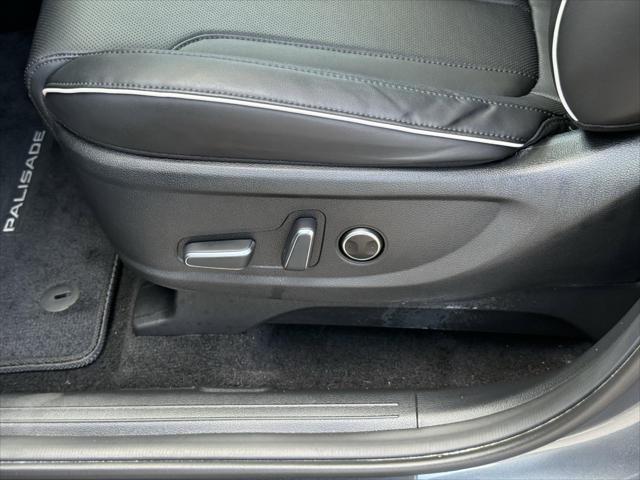 used 2024 Hyundai Palisade car, priced at $35,000