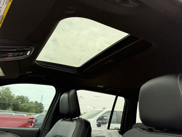 new 2025 Jeep Grand Cherokee car, priced at $35,905
