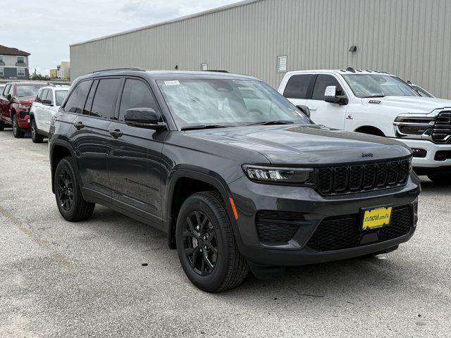 new 2025 Jeep Grand Cherokee car, priced at $35,905