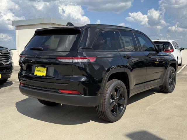new 2025 Jeep Grand Cherokee car, priced at $40,742
