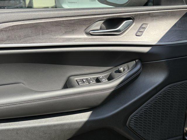 new 2025 Jeep Grand Cherokee car, priced at $40,742