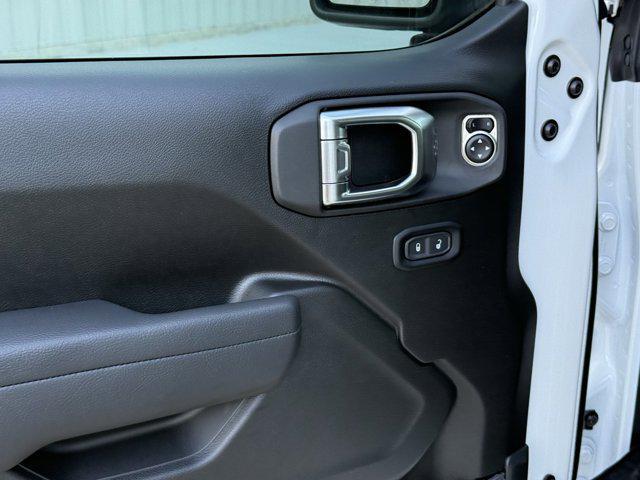 new 2025 Jeep Wrangler car, priced at $37,919