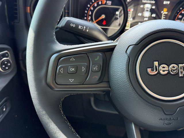 new 2025 Jeep Gladiator car, priced at $47,179