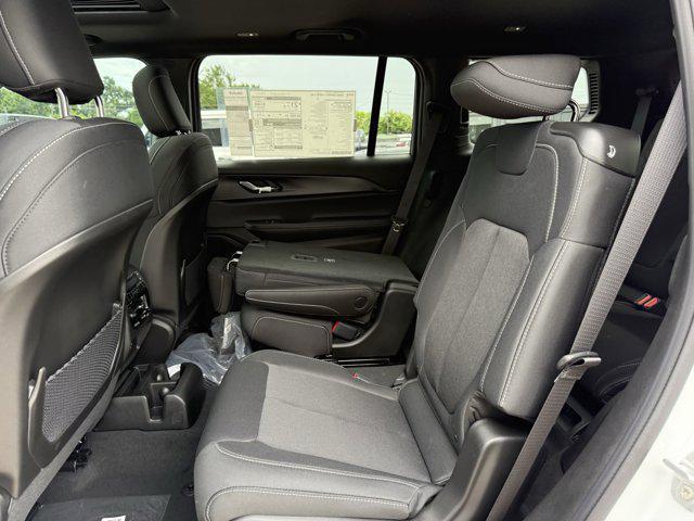 new 2025 Jeep Grand Cherokee L car, priced at $35,178