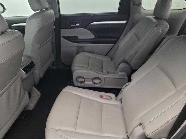 used 2019 Toyota Highlander car, priced at $27,595