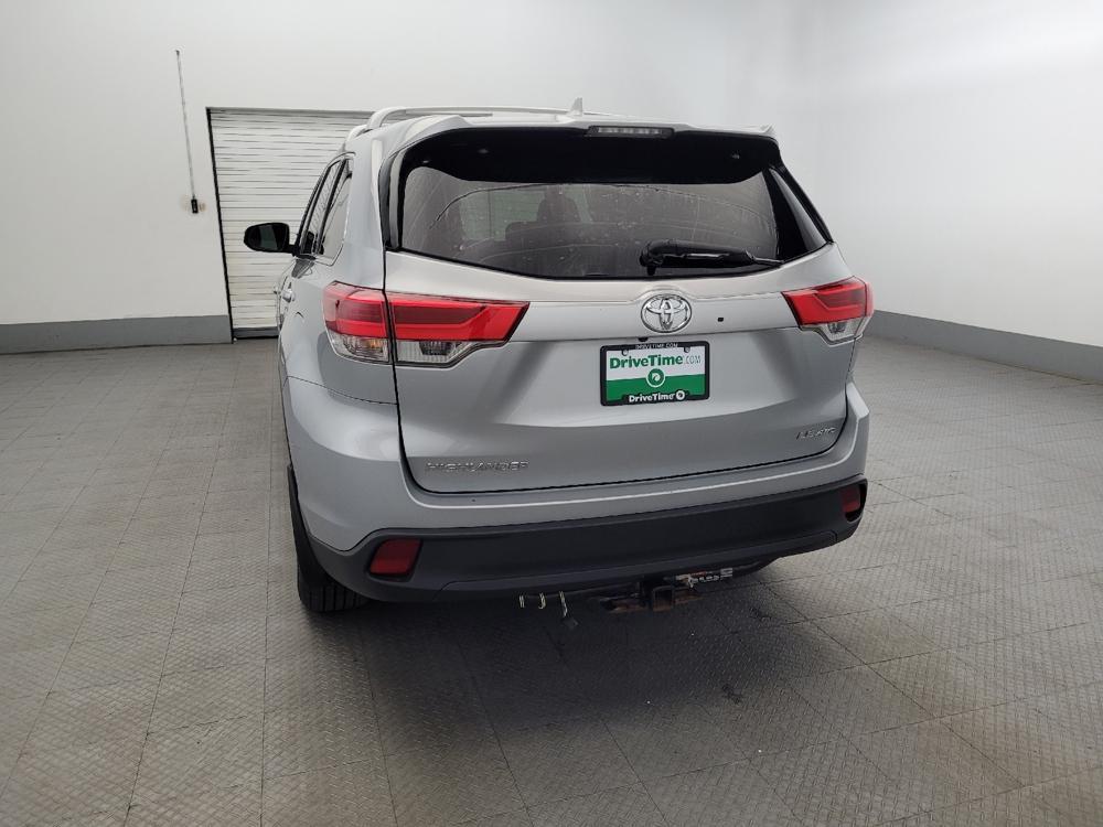 used 2017 Toyota Highlander car, priced at $22,495