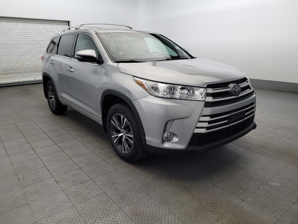 used 2017 Toyota Highlander car, priced at $22,495