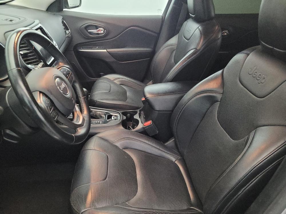 used 2020 Jeep Cherokee car, priced at $21,195