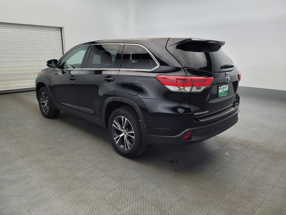 used 2019 Toyota Highlander car, priced at $24,195