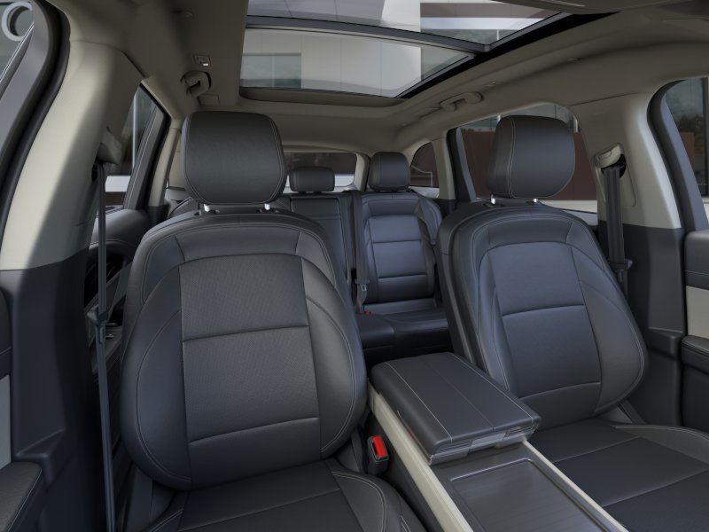 new 2025 Lincoln Nautilus car, priced at $61,915