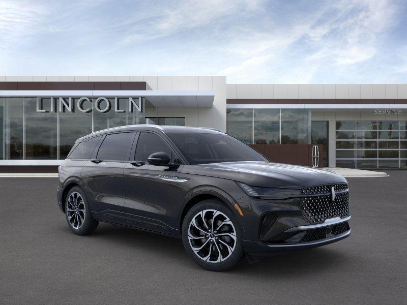 new 2025 Lincoln Nautilus car