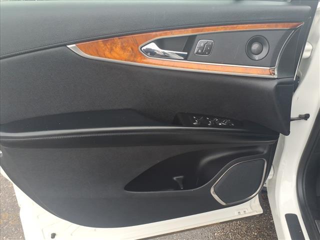 used 2020 Lincoln Nautilus car, priced at $22,465