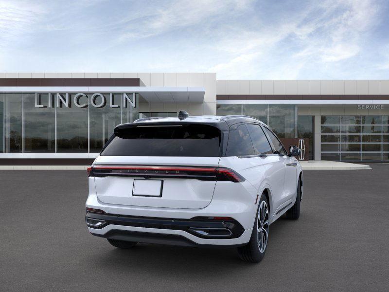 new 2025 Lincoln Nautilus car