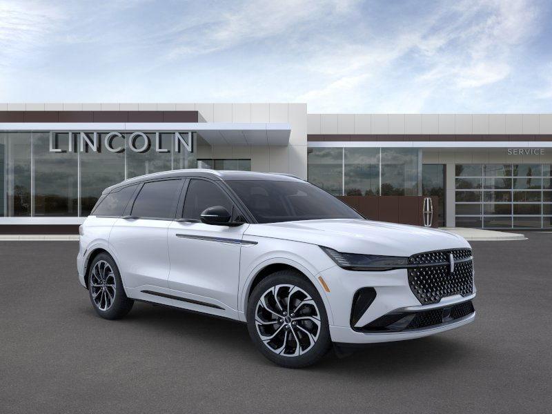 new 2025 Lincoln Nautilus car