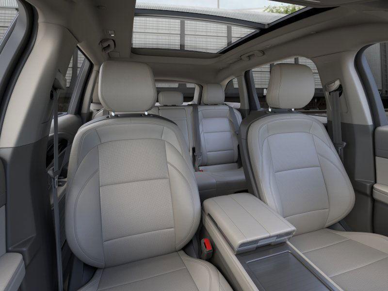new 2025 Lincoln Nautilus car, priced at $64,820