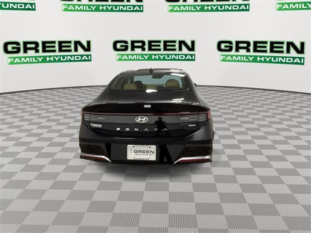new 2025 Hyundai Sonata Hybrid car, priced at $36,910