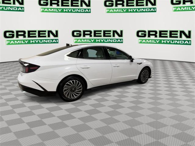 new 2026 Hyundai Sonata Hybrid car, priced at $39,241
