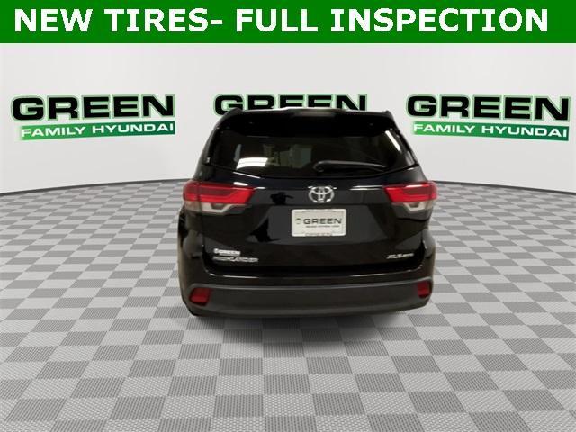used 2019 Toyota Highlander car, priced at $24,499