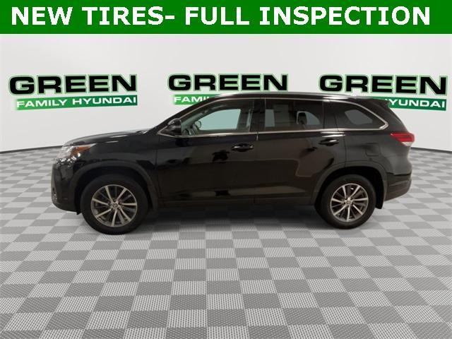 used 2019 Toyota Highlander car, priced at $24,499