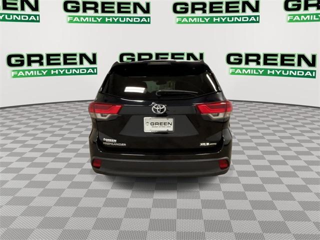 used 2019 Toyota Highlander car, priced at $25,760