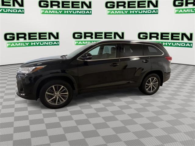 used 2019 Toyota Highlander car, priced at $25,760