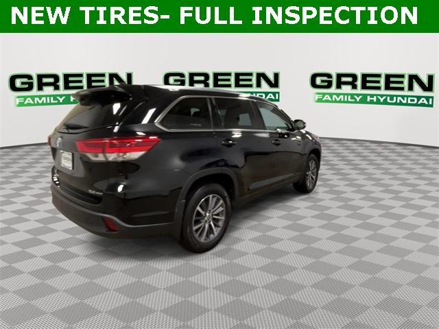 used 2019 Toyota Highlander car, priced at $24,499
