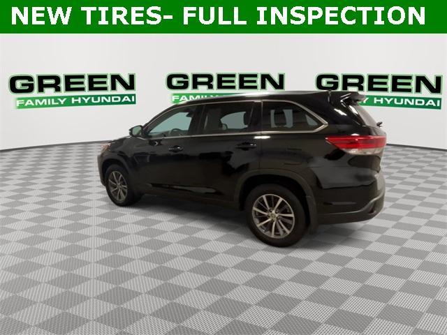 used 2019 Toyota Highlander car, priced at $24,499