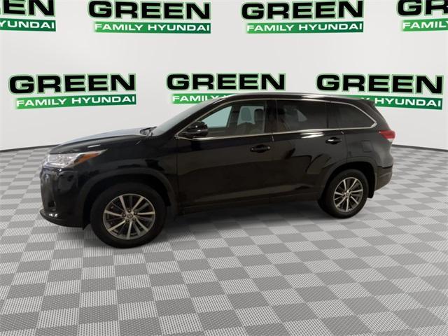 used 2019 Toyota Highlander car, priced at $25,760