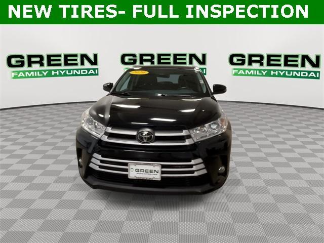 used 2019 Toyota Highlander car, priced at $24,499