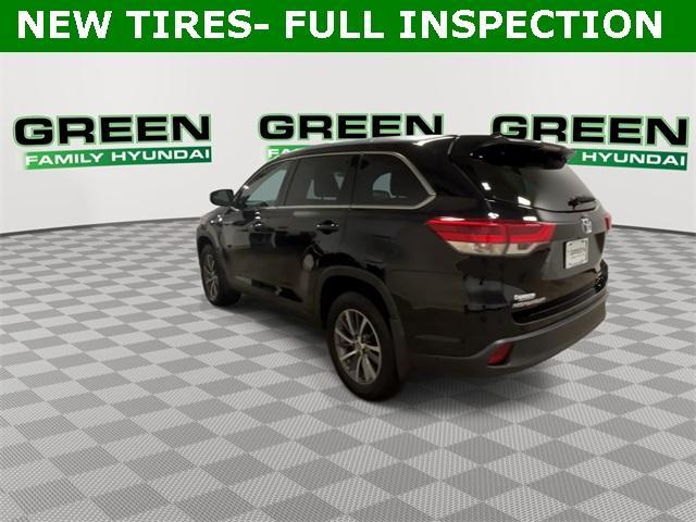 used 2019 Toyota Highlander car, priced at $24,499
