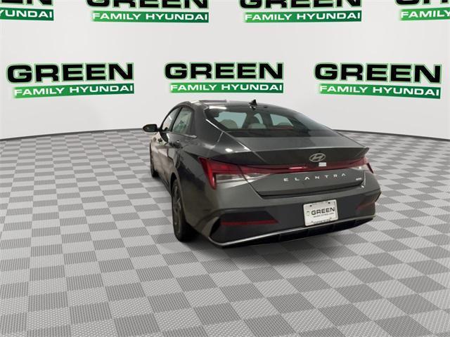 new 2025 Hyundai ELANTRA HEV car, priced at $29,306